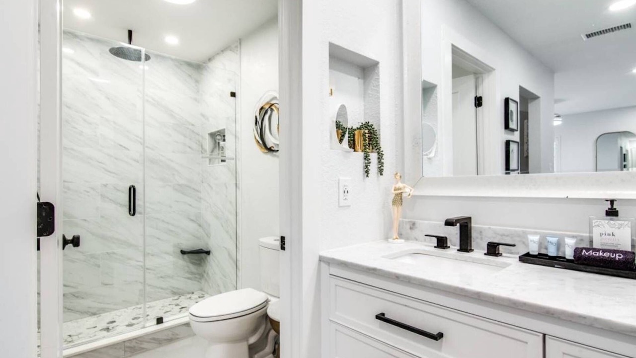 Photo of Bathroom in Wesley Chapel
