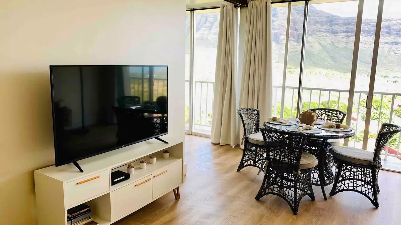 Photo of Livingroom in Makaha Valley