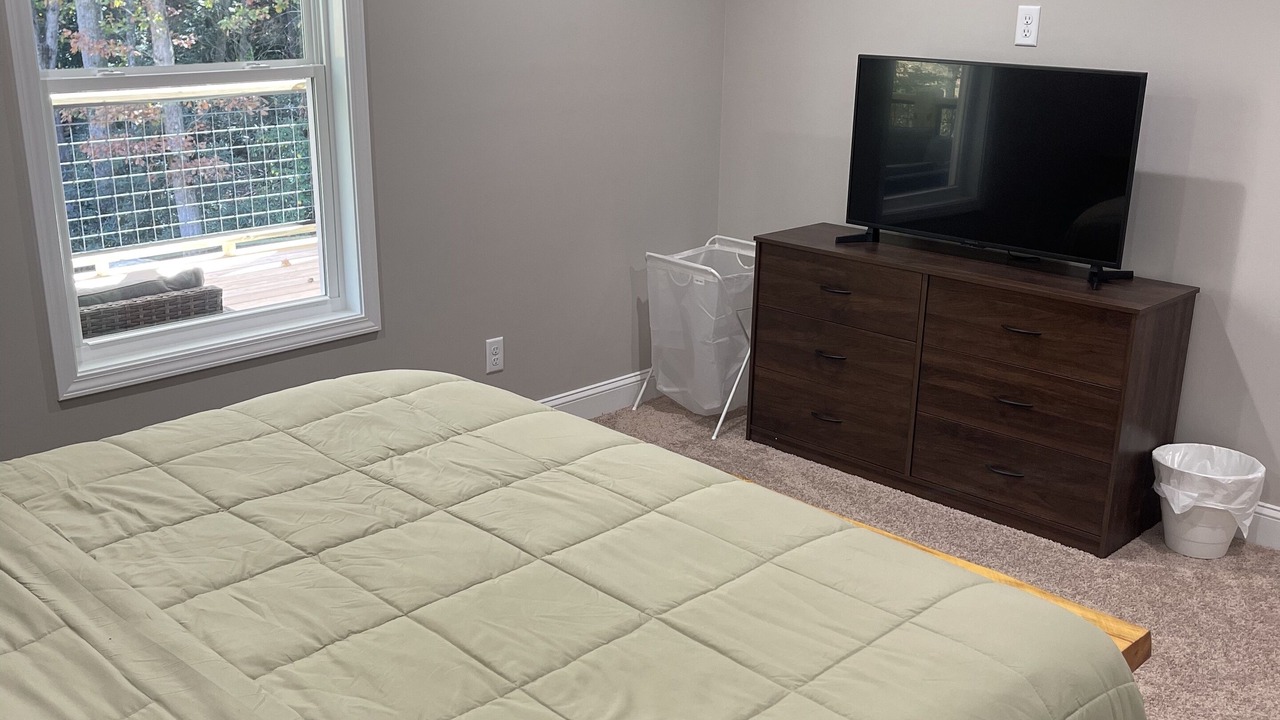 Photo of Bedroom in Hendersonville