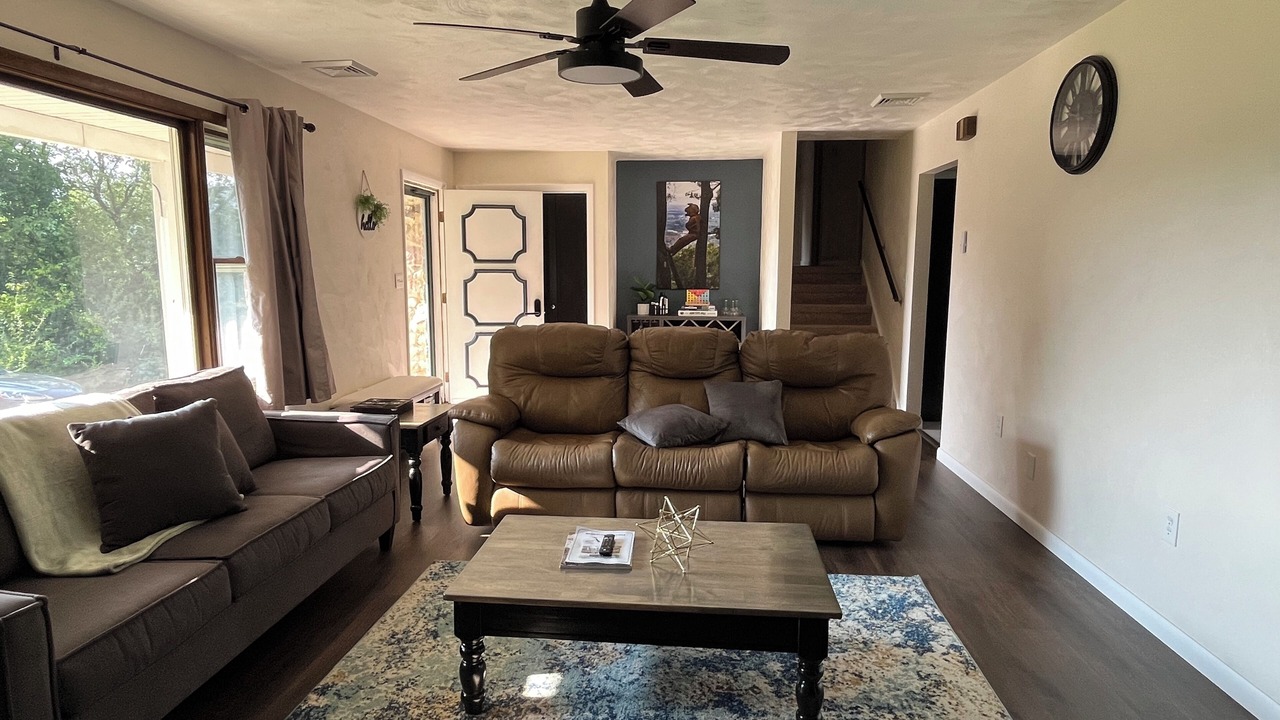 Photo of Livingroom in Bellefonte