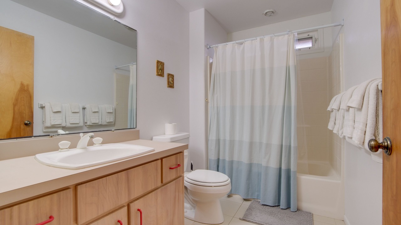 Photo of Bathroom in Keaau