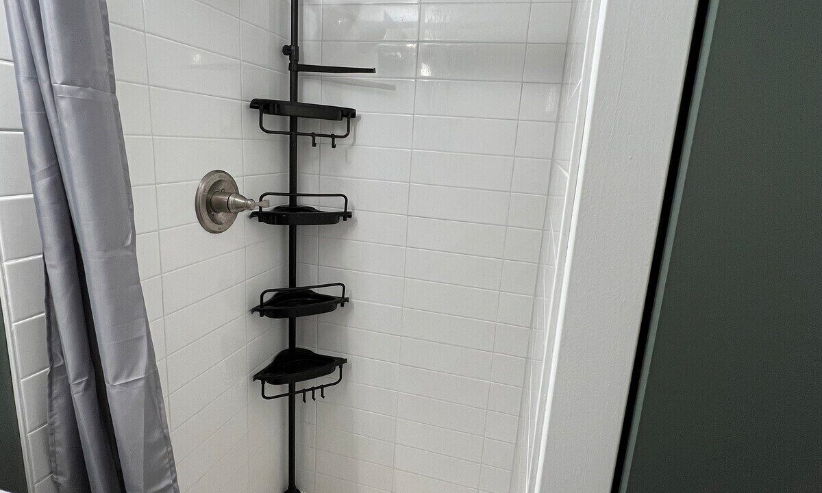 Photo of Bathroom in Diamond Head - Kapahulu - St. Louis