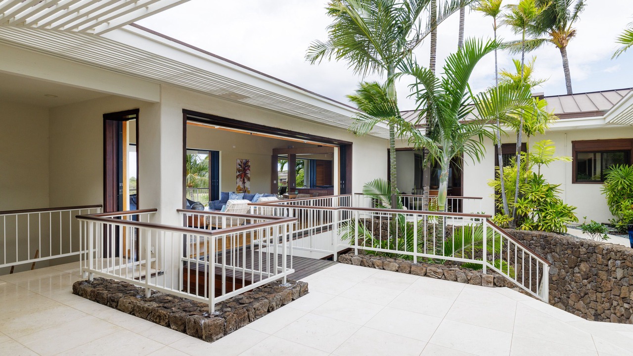Photo of Patio Balcony in Kamuela
