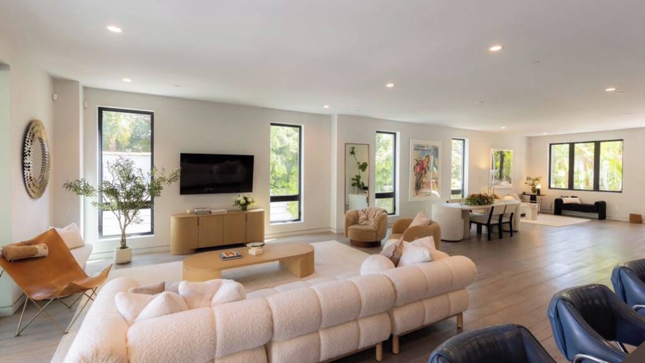 Photo of Livingroom in Hollywood