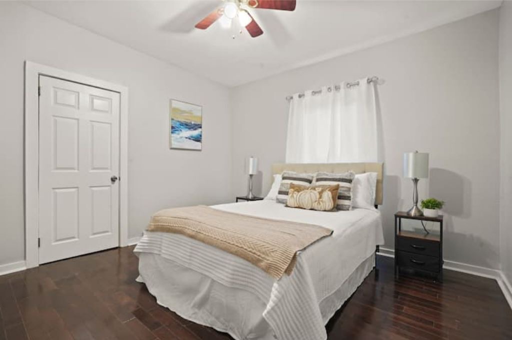 Photo of Bedroom in Knight Park