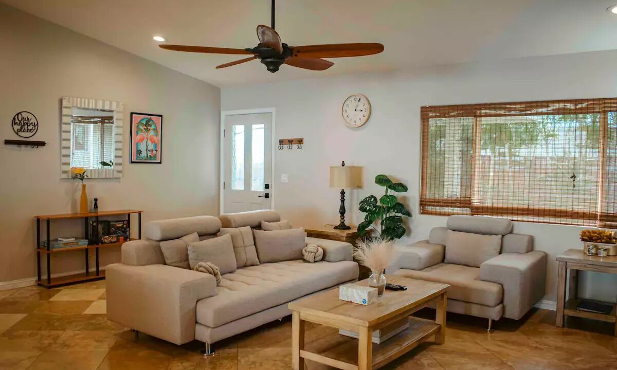 Photo of Livingroom in Kona Palisades