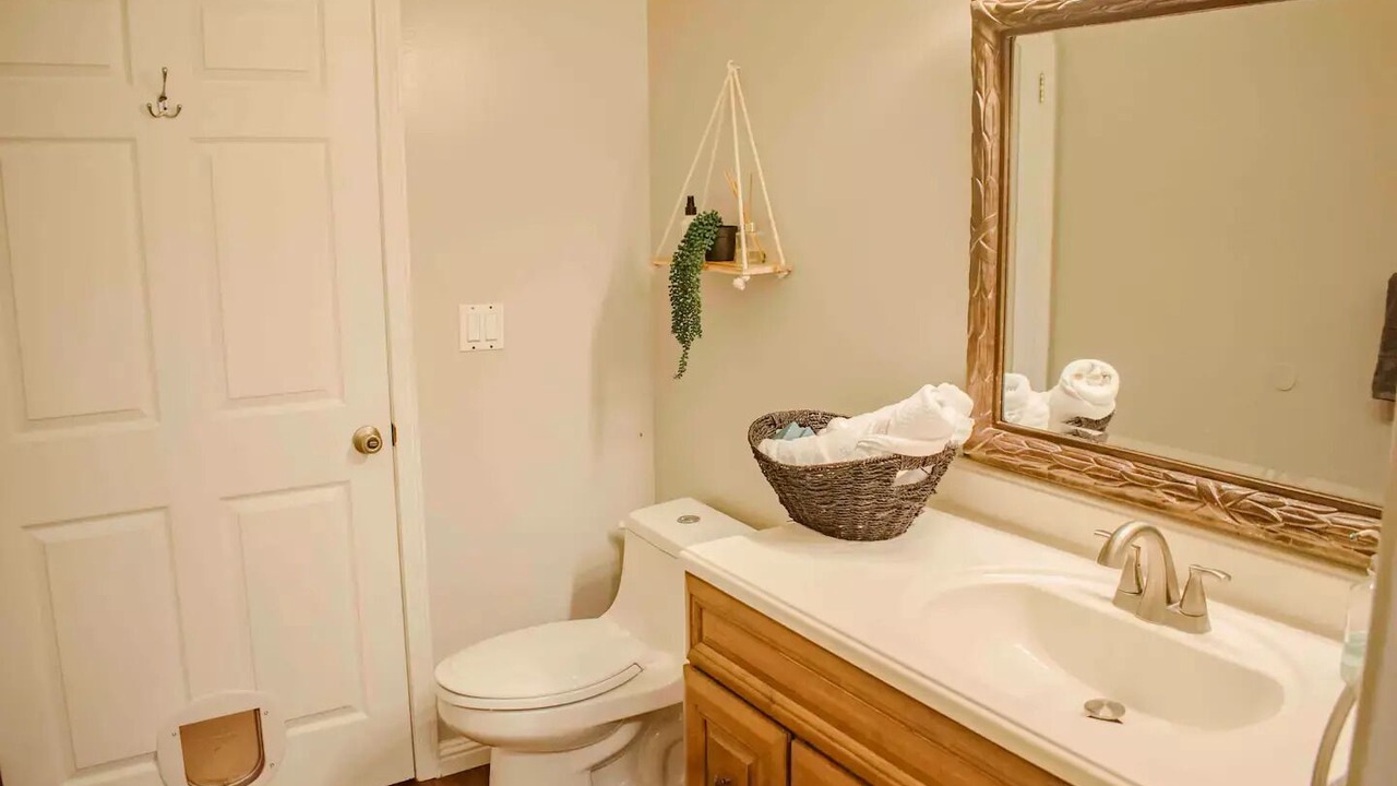 Photo of Bathroom in Kona Palisades