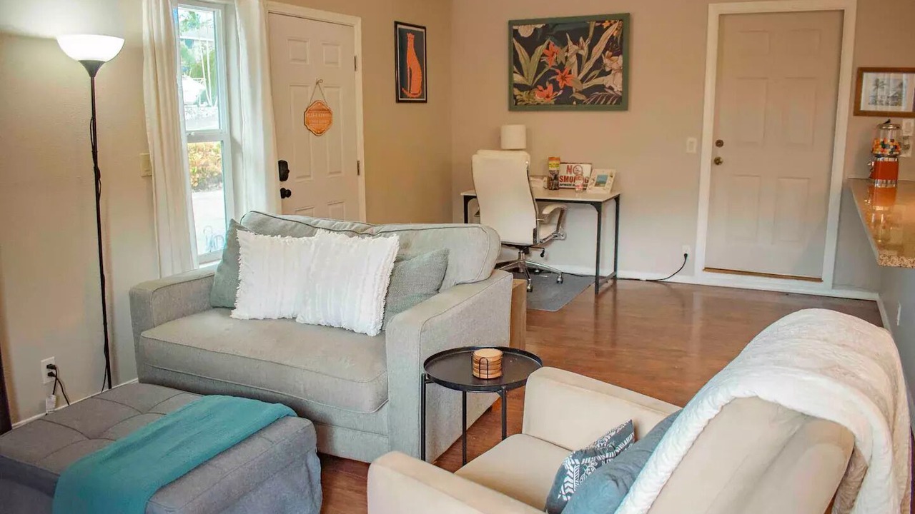 Photo of Livingroom in Kona Palisades