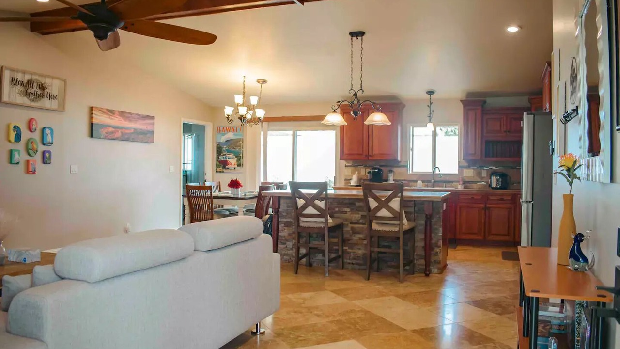 Photo of Livingroom in Kona Palisades