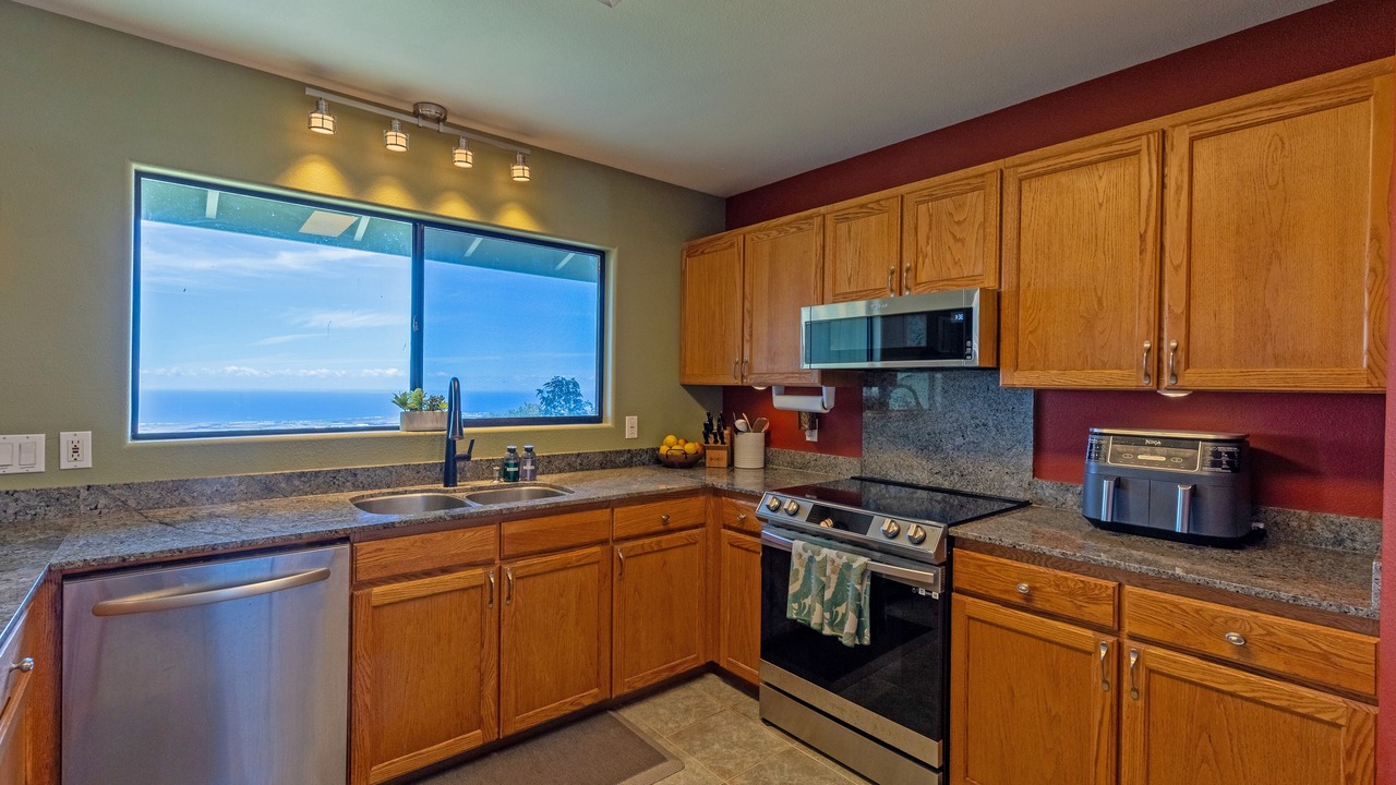 Photo of Kitchen in Kona Palisades
