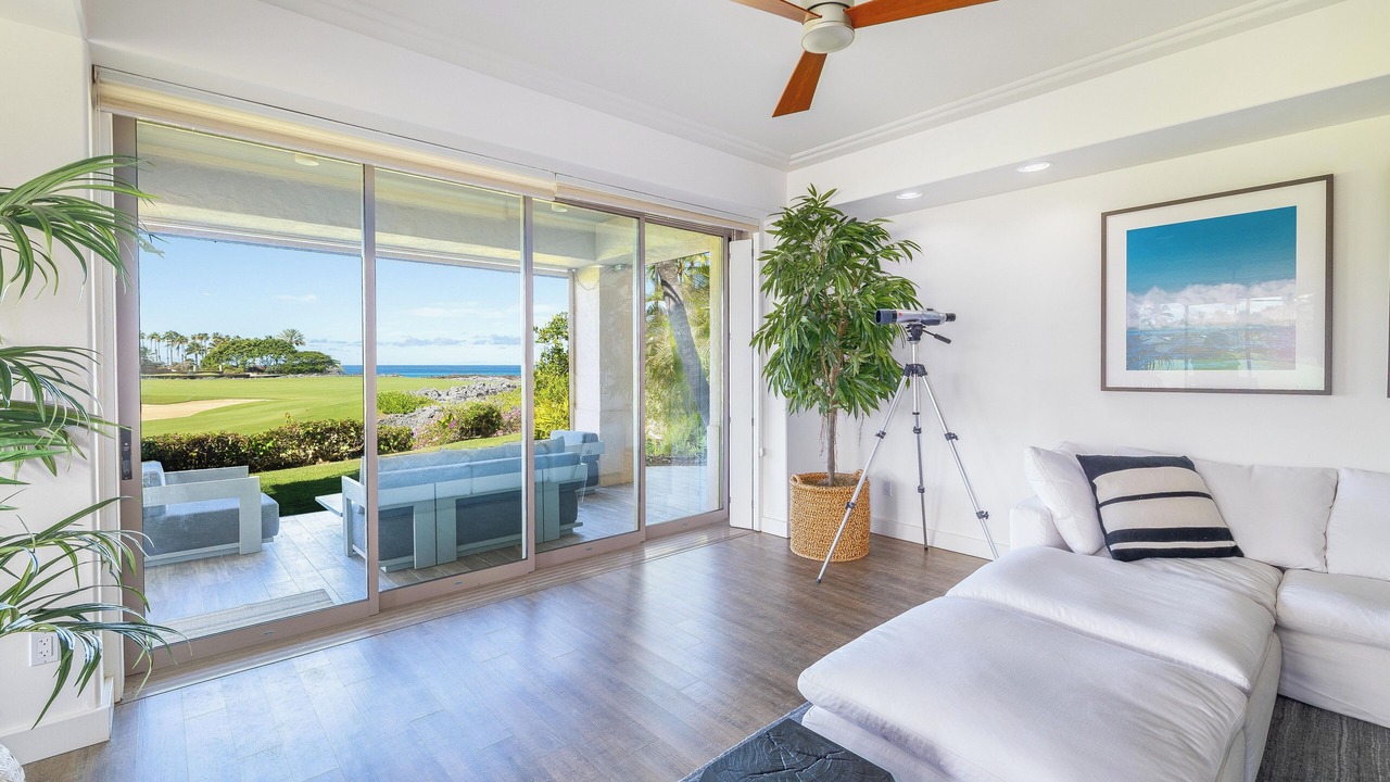 Photo of Livingroom in Kaupulehu