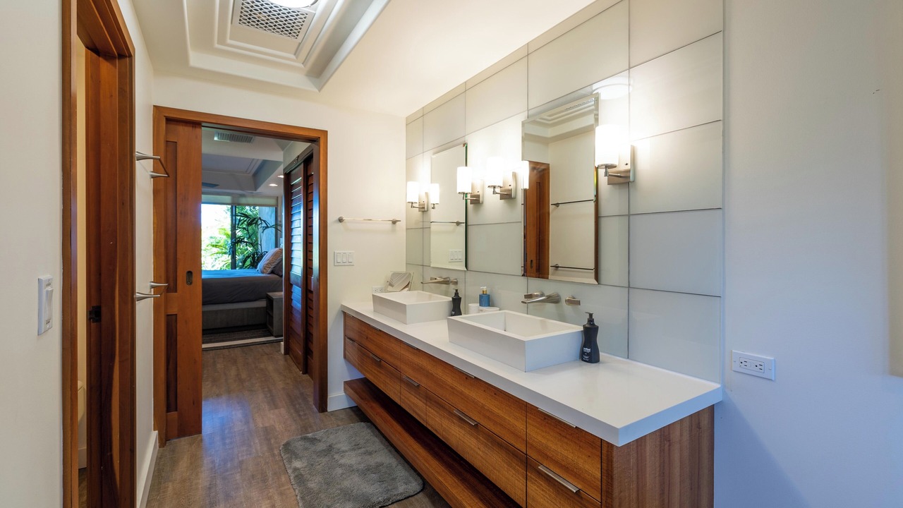 Photo of Bathroom in Kaupulehu