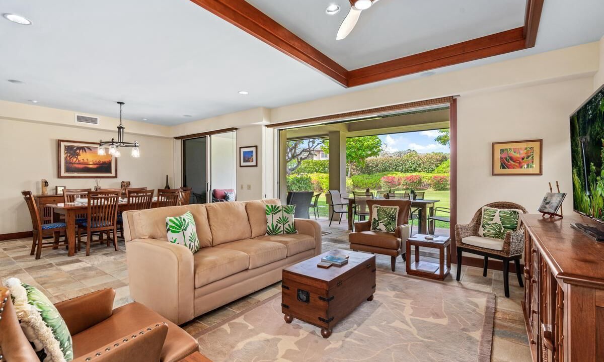 Photo of Livingroom in Kamuela