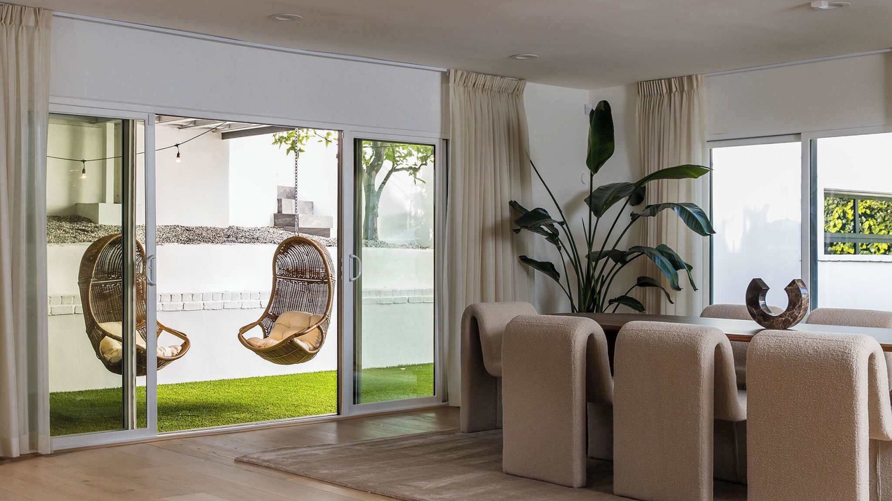 Photo of Outdoor in Hollywood Hills West