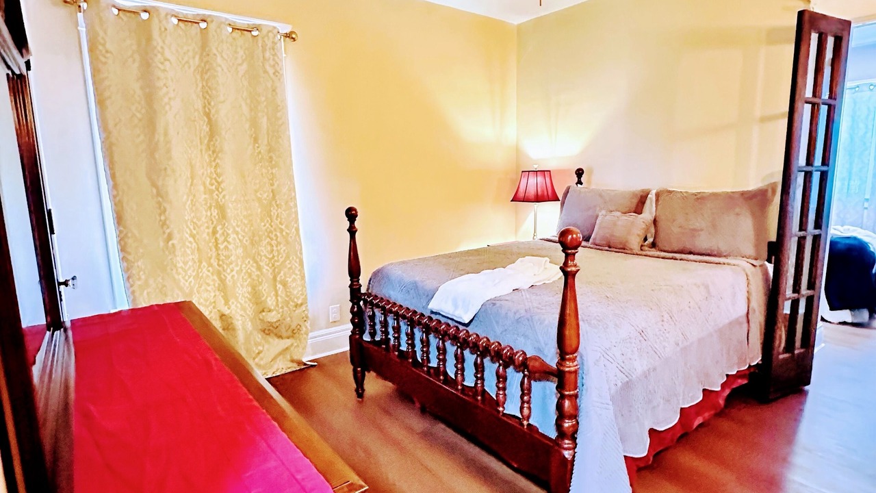 Photo of Bedroom in Buffalo
