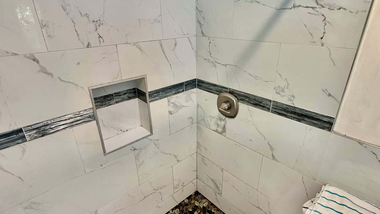 Photo of Bathroom in Kahuku