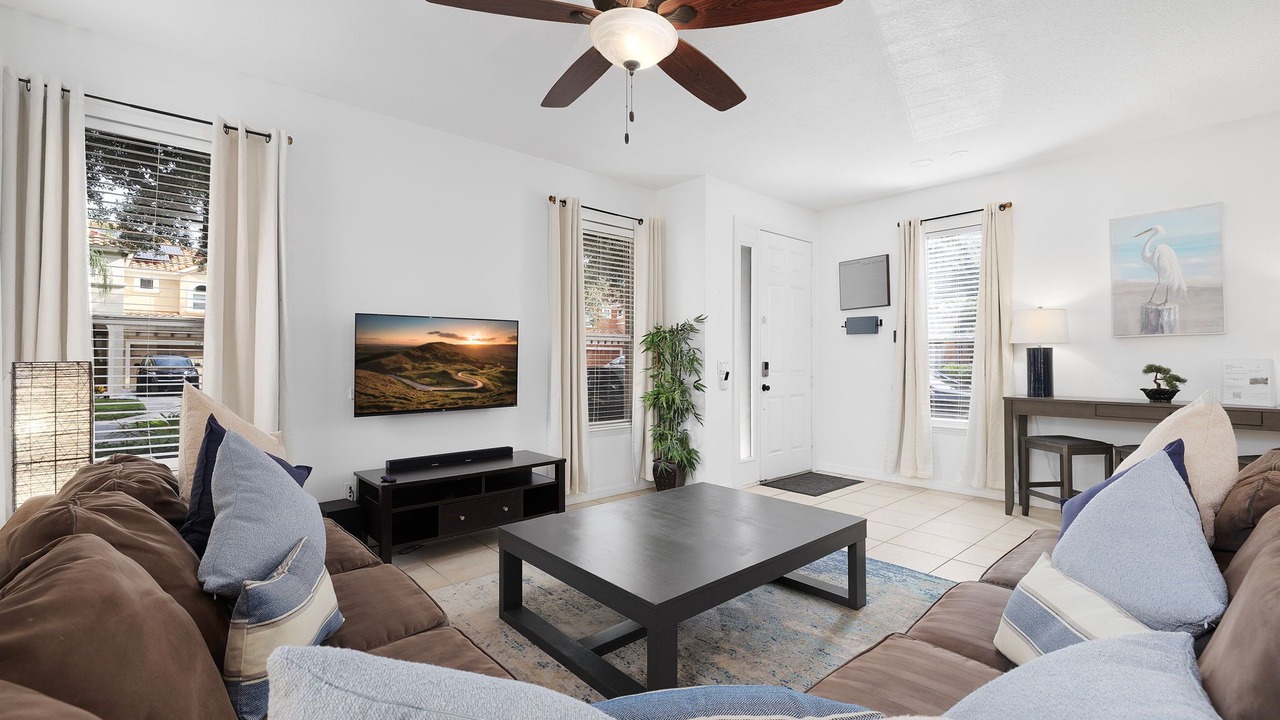 Photo of Livingroom in Watersong