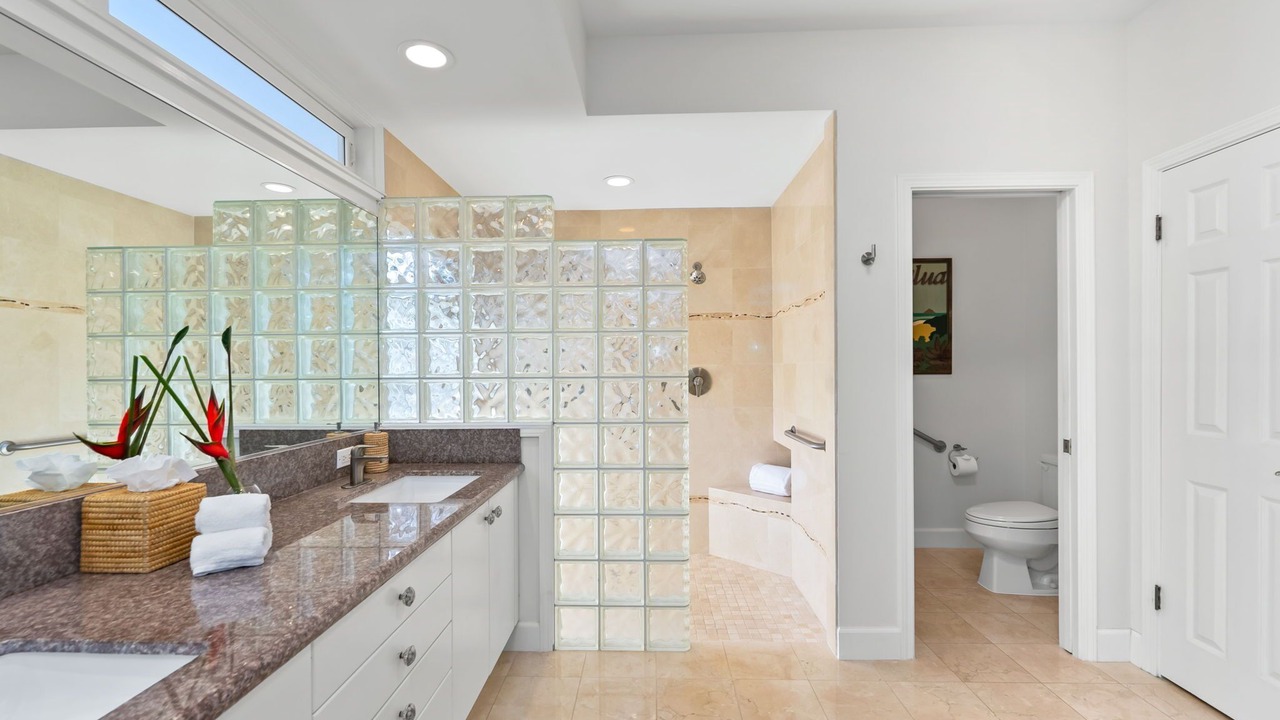 Photo of Bathroom in Kailua
