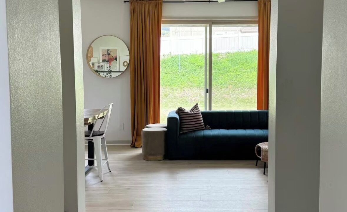 Photo of Livingroom in Makaha Valley