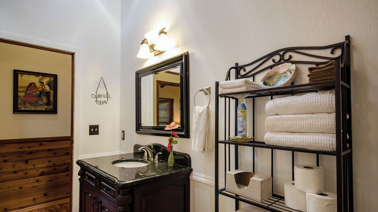 Photo of Bathroom in Volcano