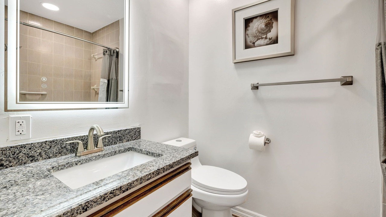 Photo of Bathroom in Saddlebrook