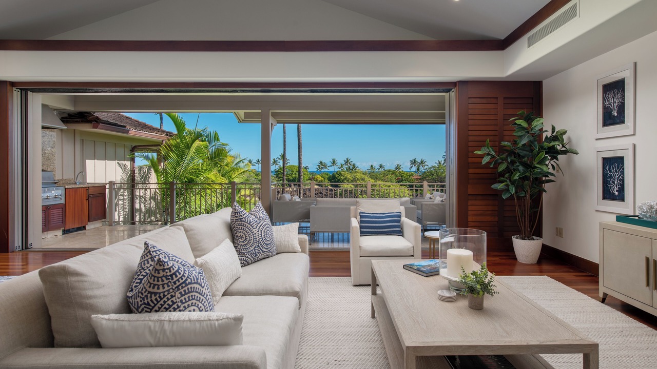 Photo of Livingroom in Kaupulehu