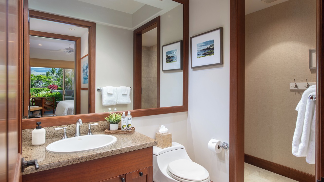 Photo of Bathroom in Kaupulehu