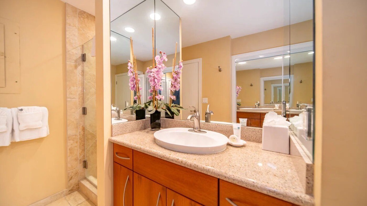 Photo of Bathroom in Kapalua