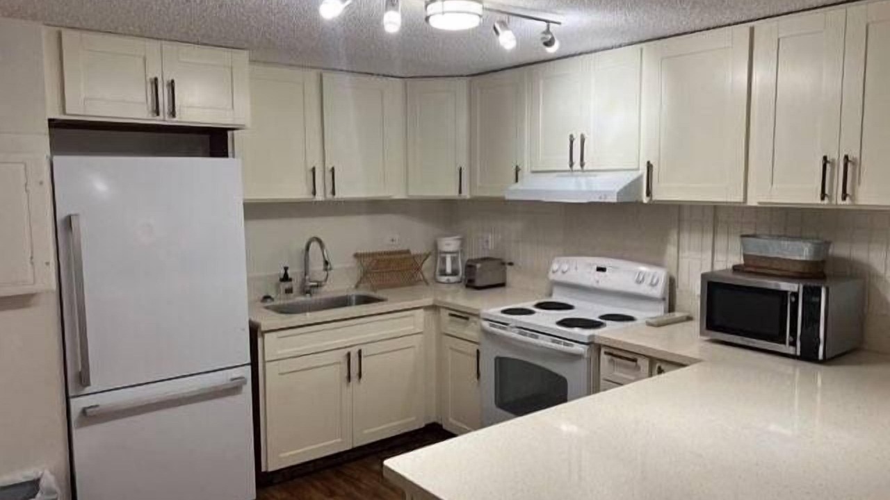 Photo of Kitchen in Punaluu