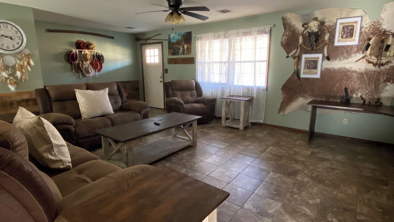 Photo of Livingroom in Maysville