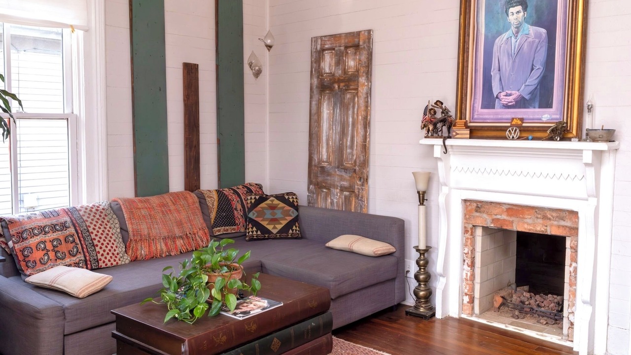 Photo of Livingroom in Cabbagetown