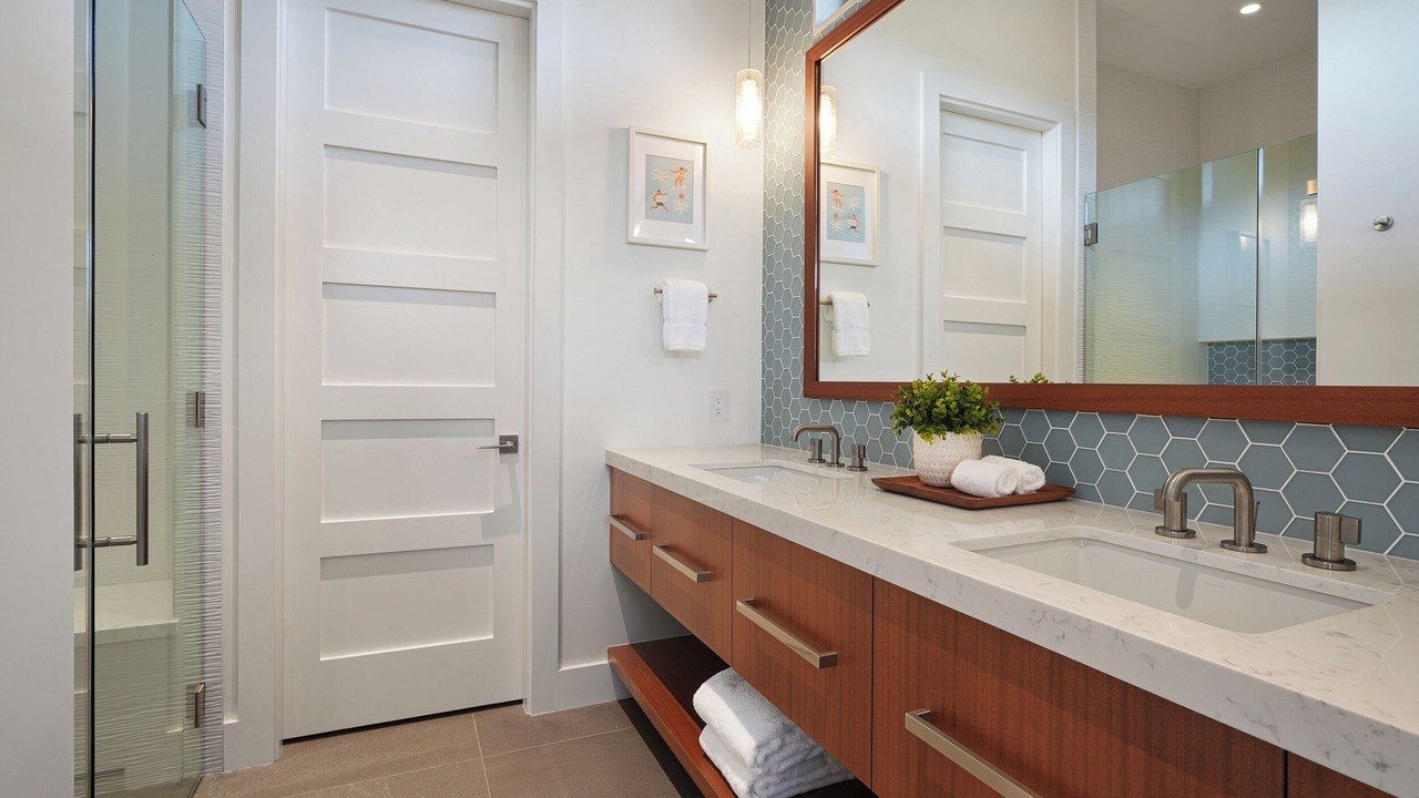 Photo of Bathroom in Poipu