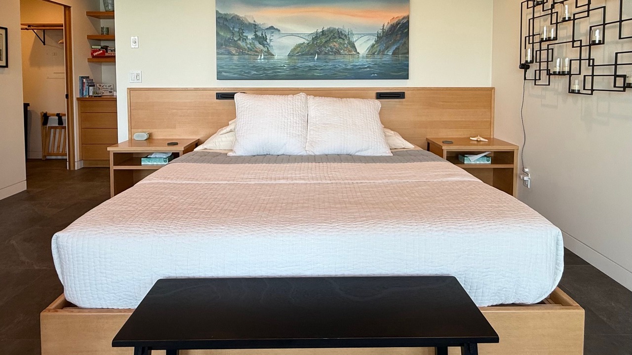 Photo of Bedroom in Anacortes