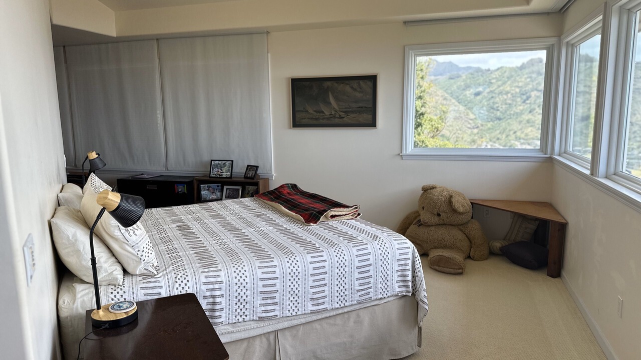 Photo of Bedroom in Waialae Iki Ridge