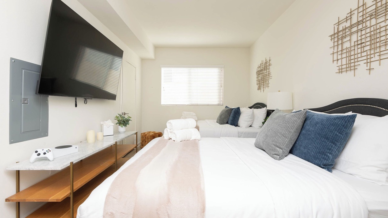 Photo of Bedroom in Hollywood