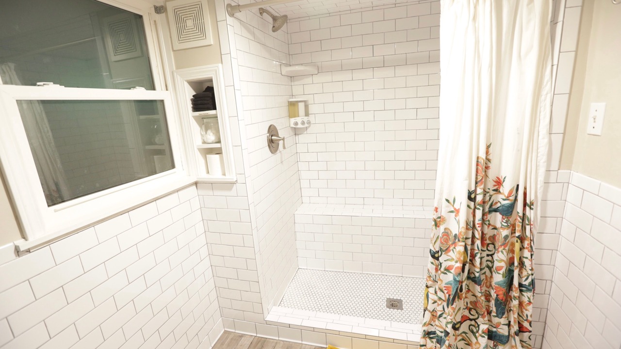 Photo of Bathroom in Candler Park