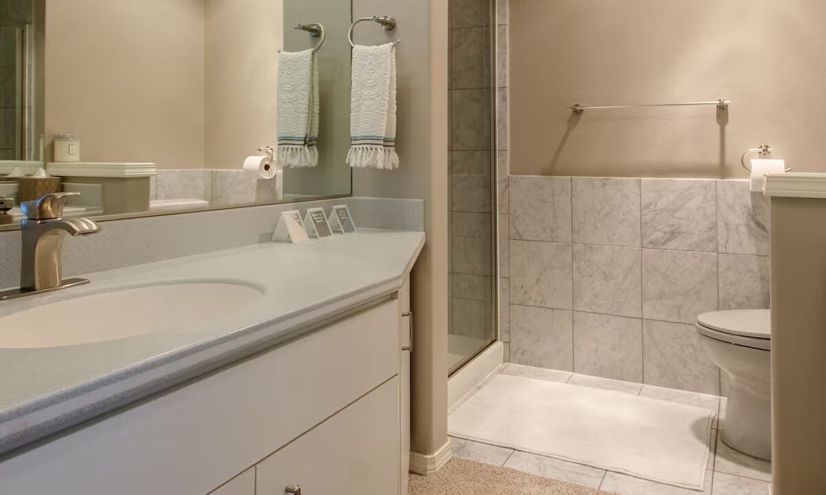 Photo of Bathroom in West Queen Anne