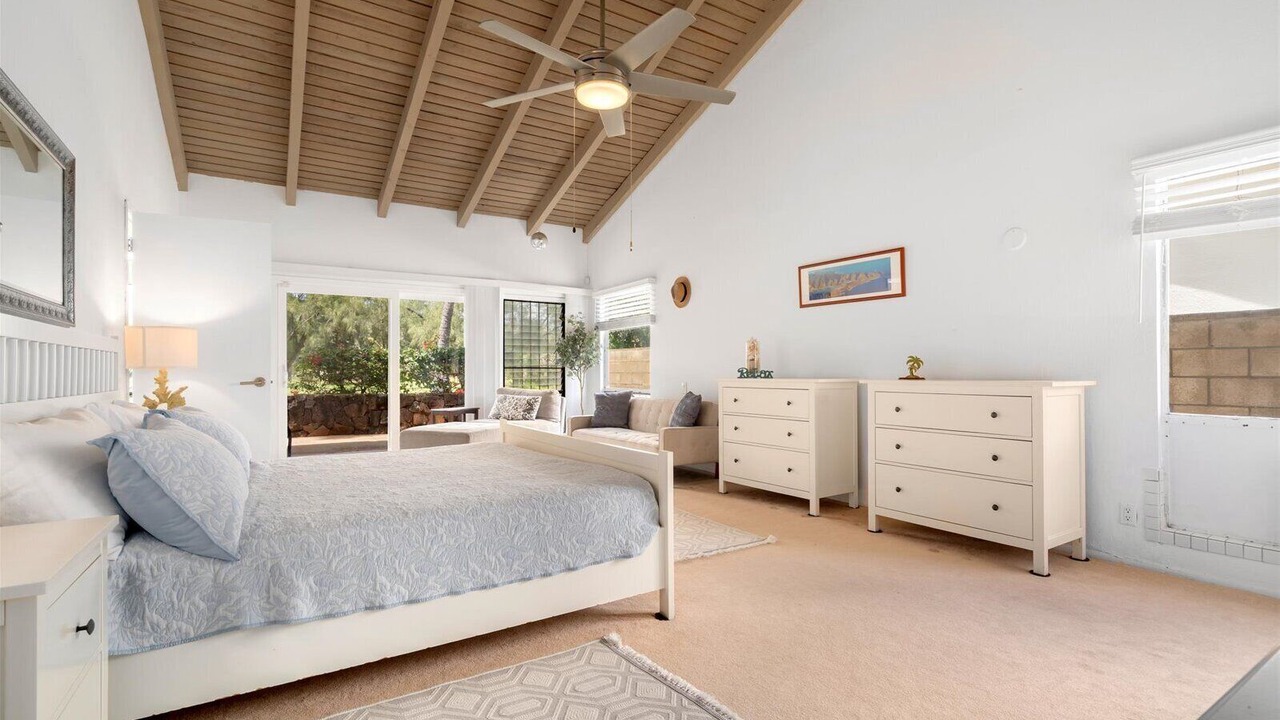 Photo of Bedroom in Hawaii Kai