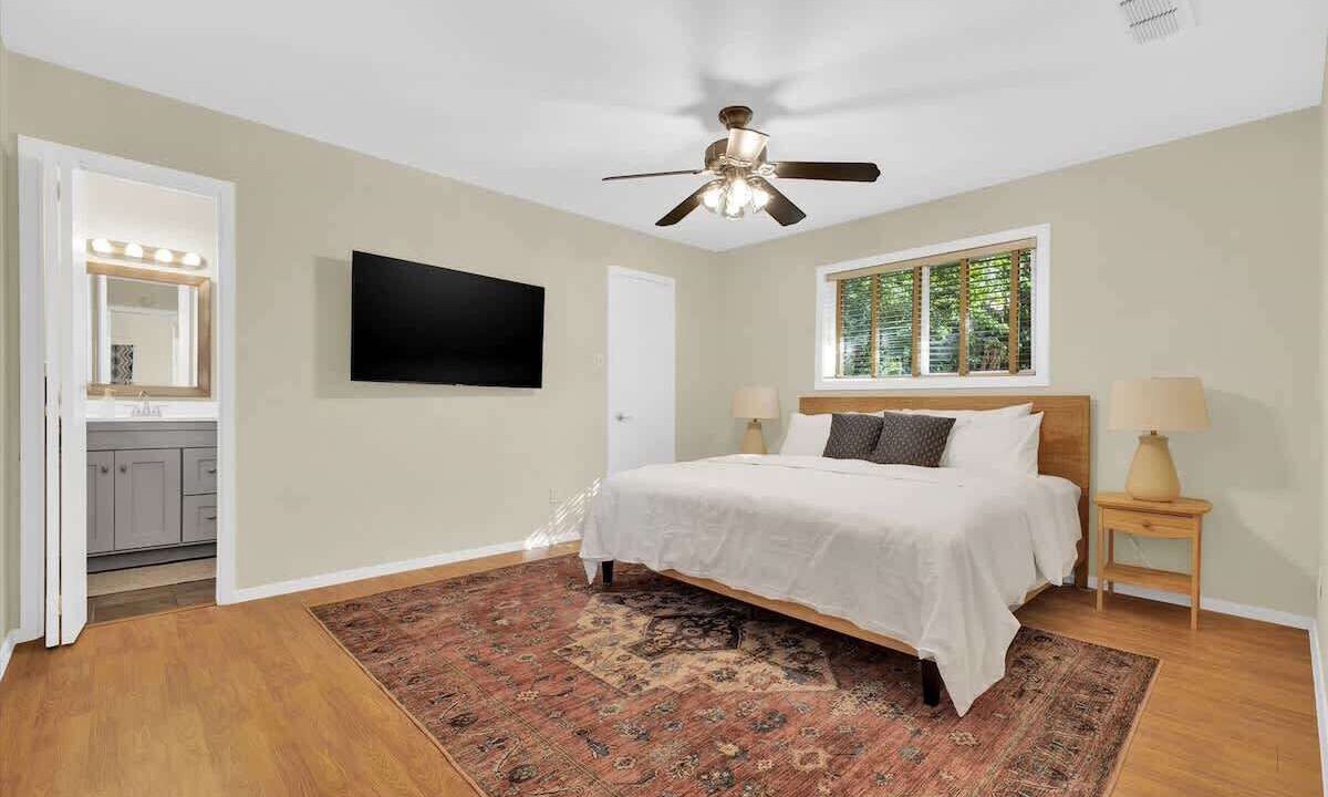 Photo of Bedroom in Barton Hills