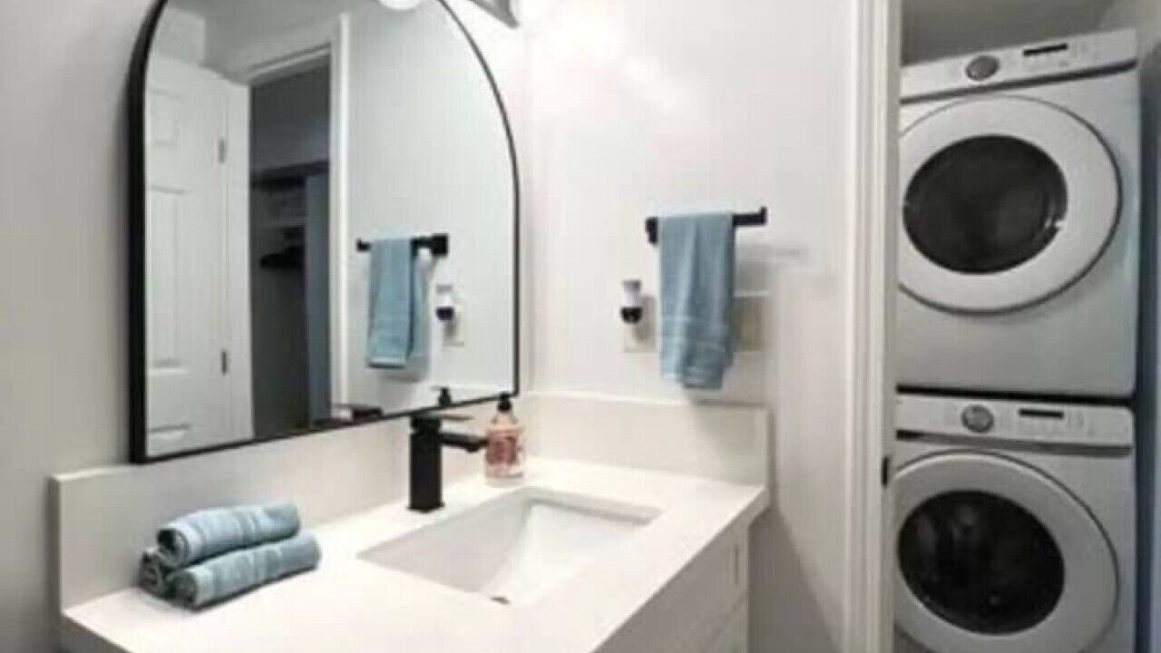 Photo of Bathroom in Punaluu