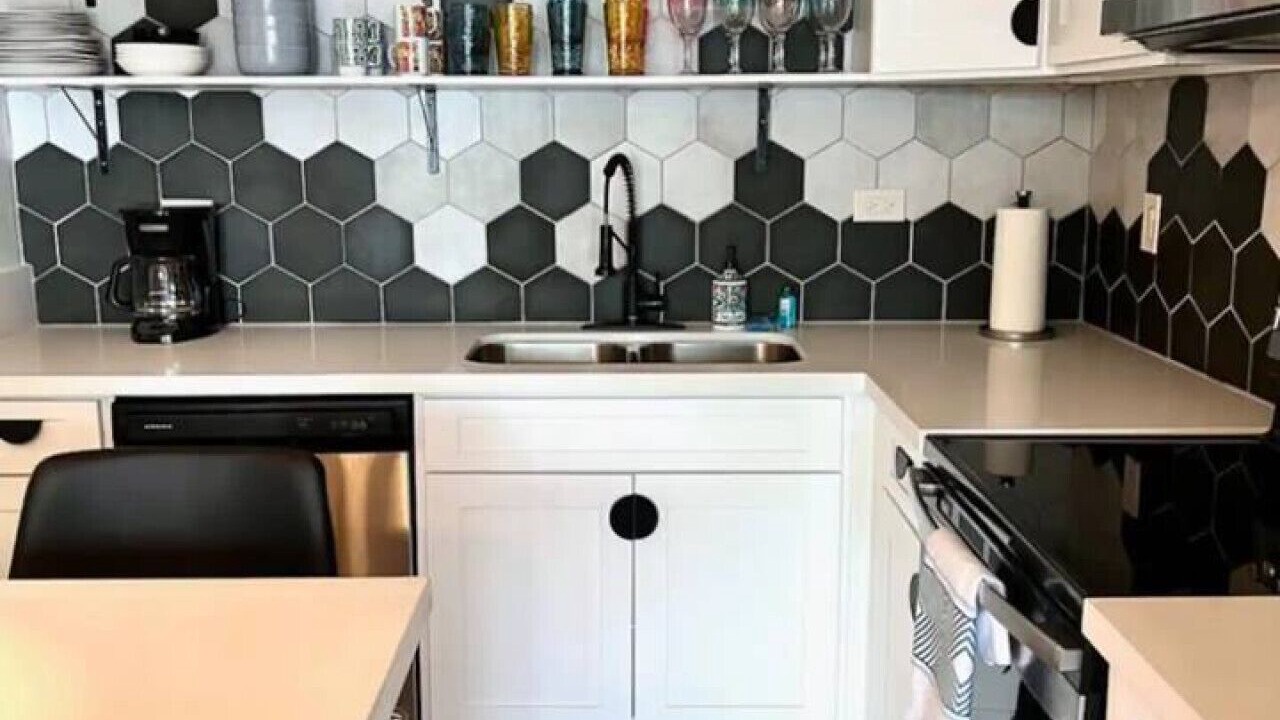 Photo of Kitchen in Punaluu