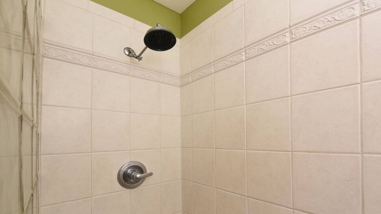 Photo of Bathroom in Maalaea
