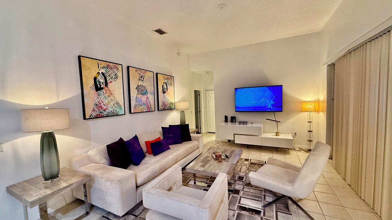 Photo of Livingroom in Sandy Ridge
