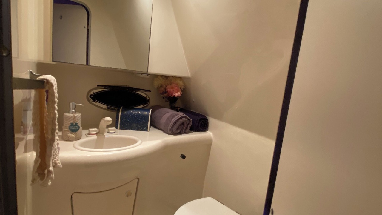 Photo of Bathroom in Marina Peninsula