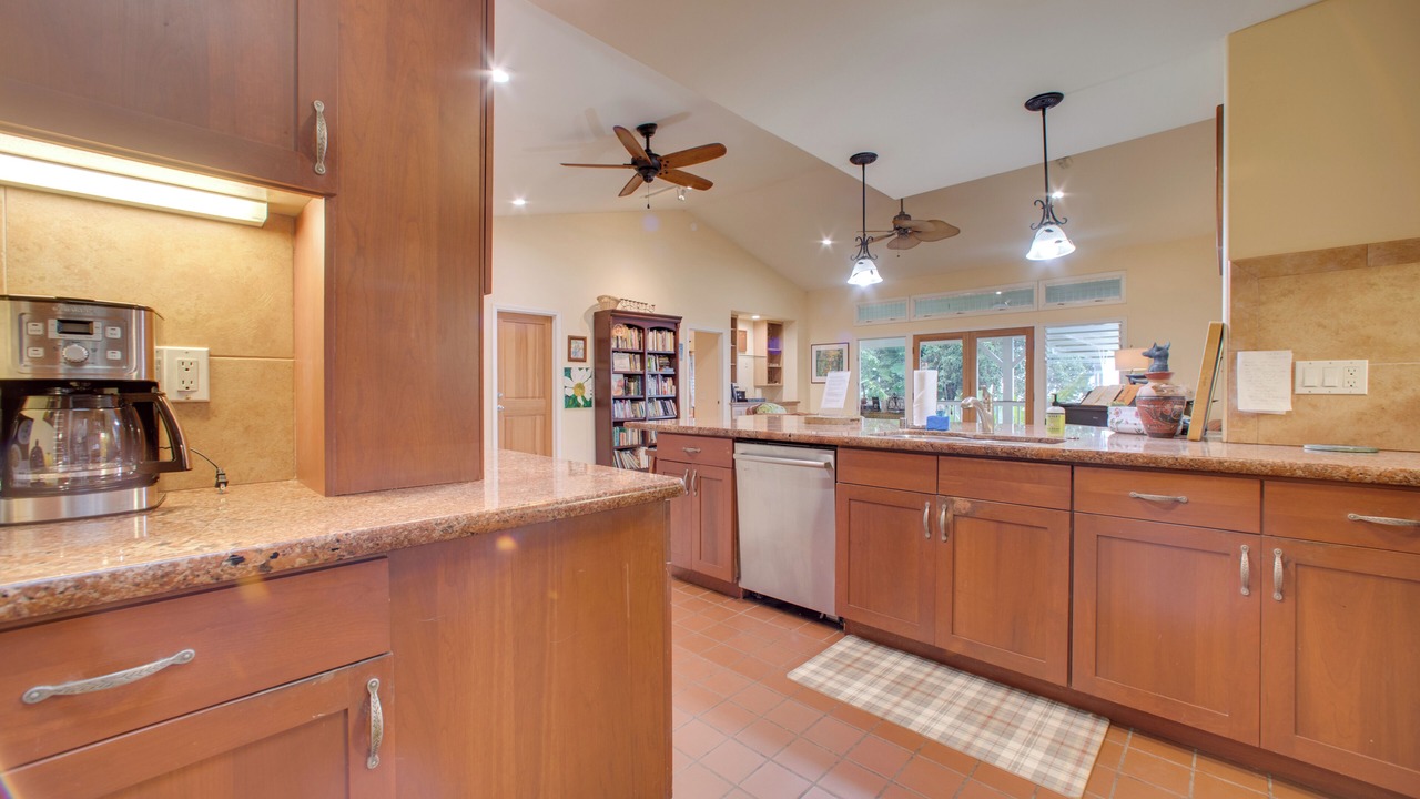 Photo of Kitchen in Holualoa