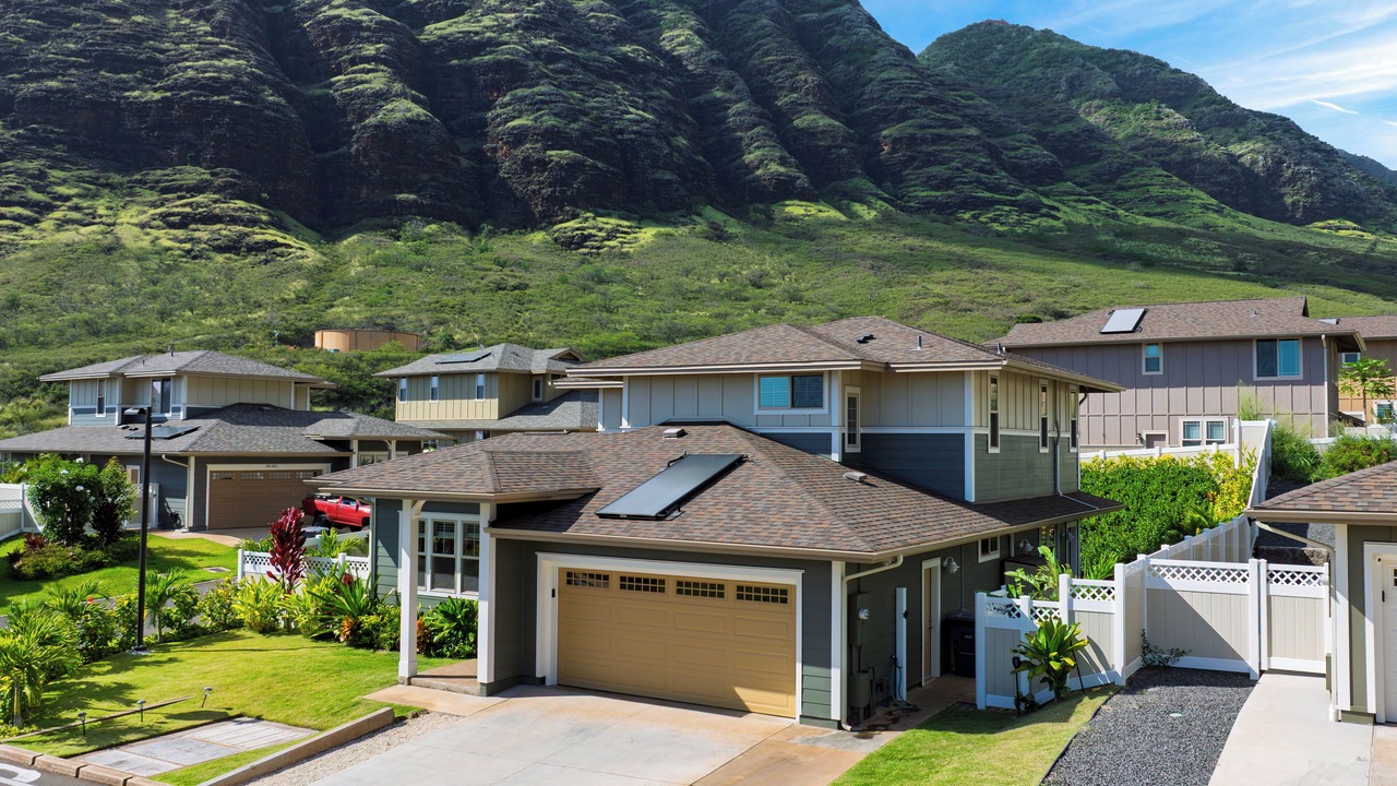 Photo of Outdoor in Makaha Valley