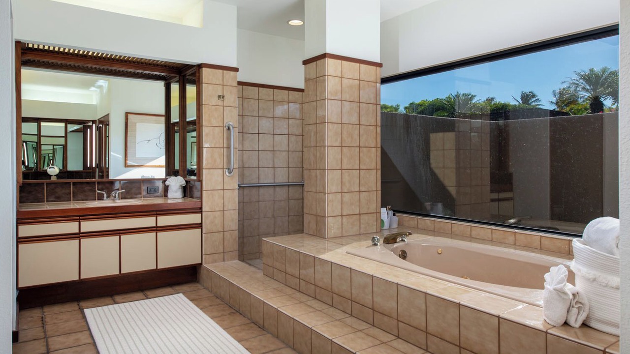 Photo of Bathroom in Kamuela