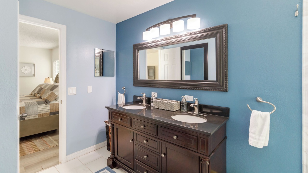 Photo of Bathroom in Mill Run