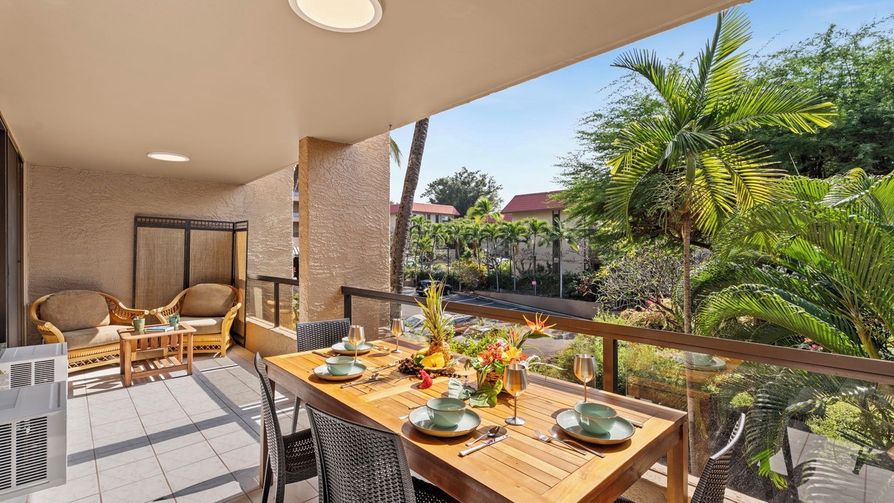 Photo of Patio Balcony in Historic Kailua Village