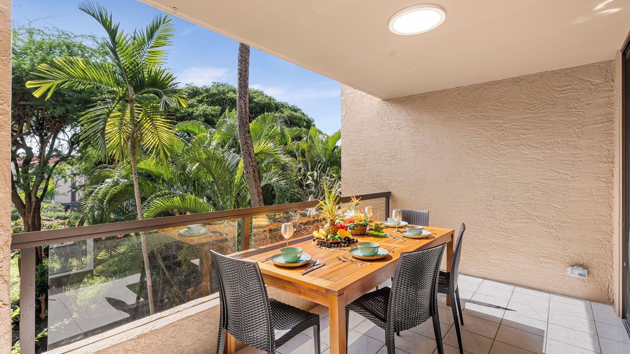 Photo of Patio Balcony in Historic Kailua Village